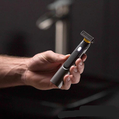 Wireless rechargeable precision shaver for men – straight shaver with replaceable blades and shaving cassettes for a close, smooth shave